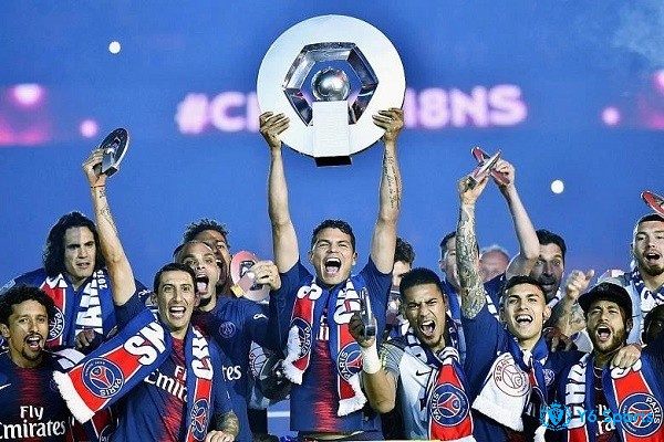 PSG là nhà vô địch của mùa trước