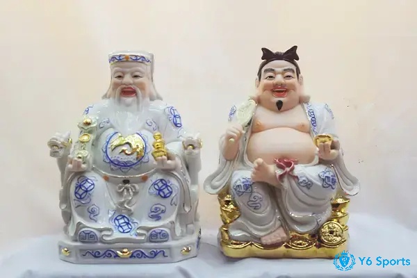 Ngồi chơi bài ở hướng Thần tài để có tài lộc