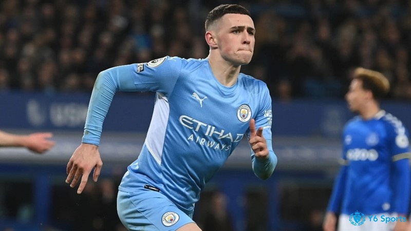 Phil Foden là một trong những cầu thủ trẻ xuất sắc nhất 2018 - 2019