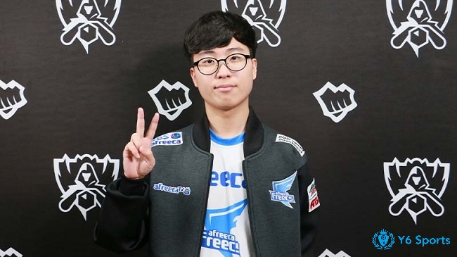 Kiin dẫn dắt toàn đội đi đường ổn định và củng cố vị trí top đầu BXH tổng