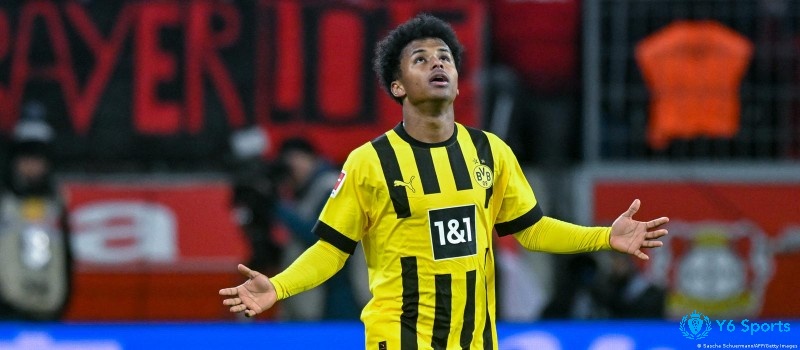 Karim Adeyemi là một cầu thủ trẻ tiềm năng của Đức thuộc top tiền đạo hay nhất Bundesliga hiện nay