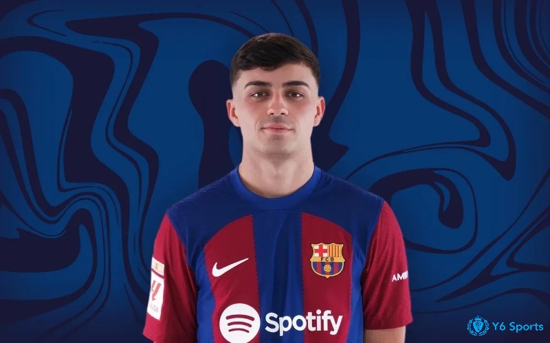 Pedri là một tài năng trẻ có mặt trong Đội hình xuất sắc nhất Barcelona