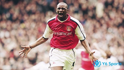 Tân binh đầu tiên và thành công nhất của clb Arsenal