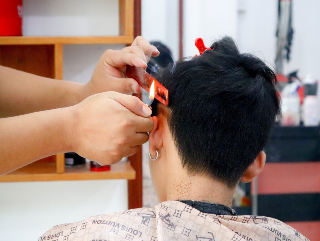 Giải mã giấc mơ cắt tóc là điềm gì? Số đề nào chuẩn?