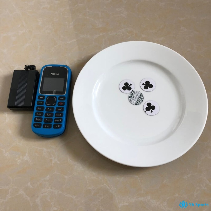 Kỹ thuật chuẩn bị đĩa và đồng xu đặc biệt khá phổ biến với những loại đãi được thiết kế đặc biệt giúp người chơi bịp kiểm soát được chuyển động của đồng xu bên trong
