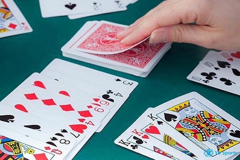 Trong cách chơi Phỏm, điểm rác càng thấp thì cơ hội chiến thắng càng cao.
