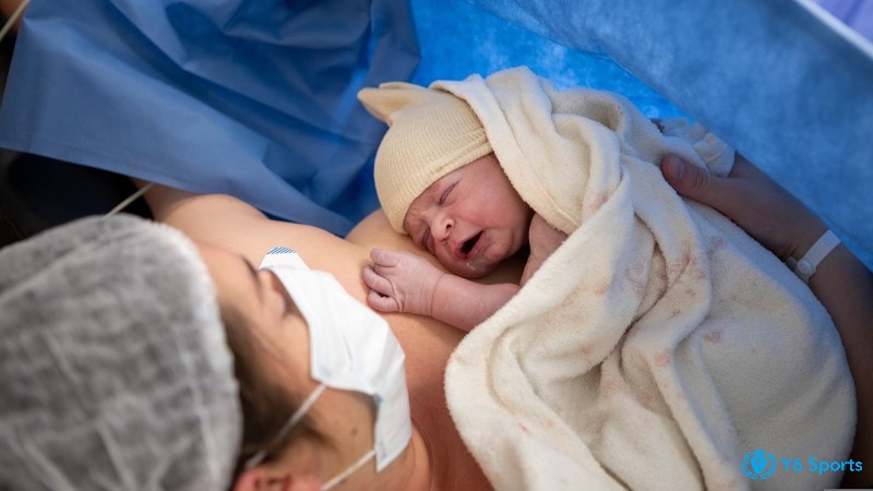 Sinh em bé thể hiện cho khởi đầu mới và những điều lành 