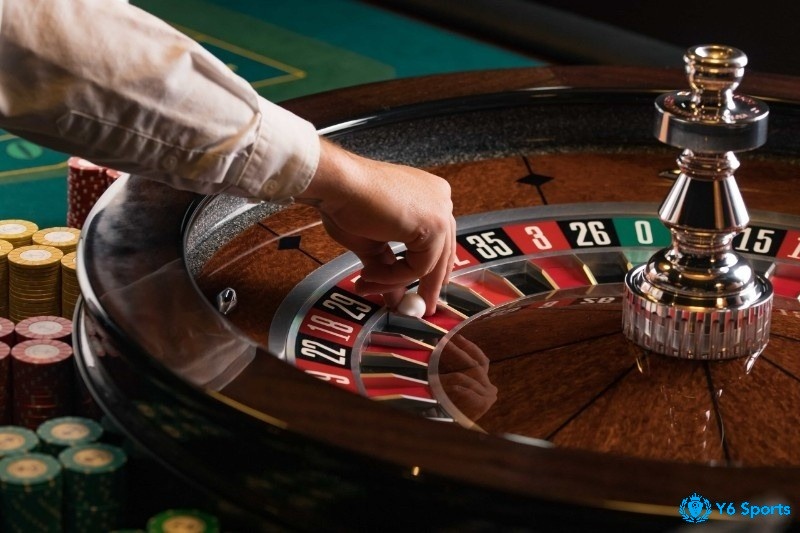 Cách đặt chip và cách dealer vận hành vòng quay roulette chuẩn xác