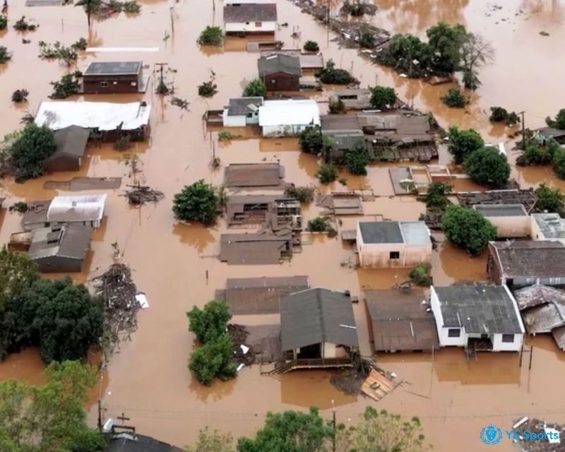 Mơ thấy nước lũ ngập nhà phản ánh áp lực đang dồn nén trong bạn