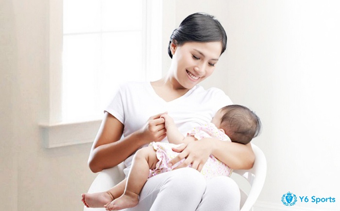 Giấc mơ thấy cho bé trai bú thể hiện cho sức mạnh và phát triển sự nghiệp của bạn