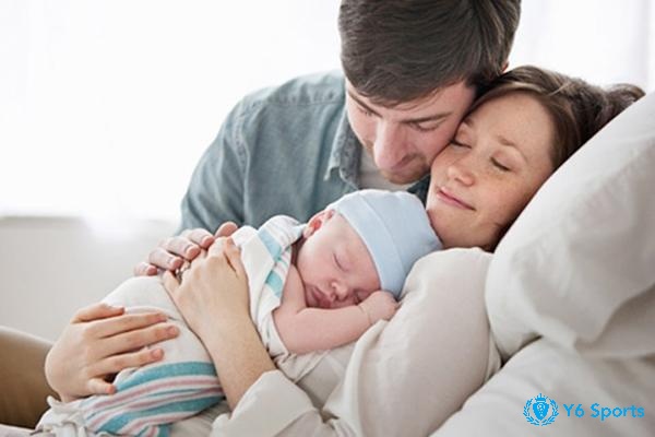 Giải mã giấc mơ sinh đẻ:thấy người thân sinh con khuyên bạn nên dành thời gian với người thân
