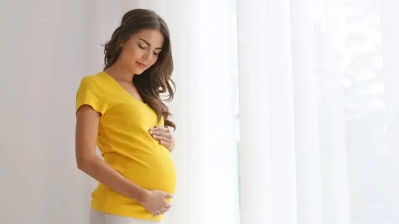 Giải mã giấc mơ thấy người quen có bầu & con số may mắn